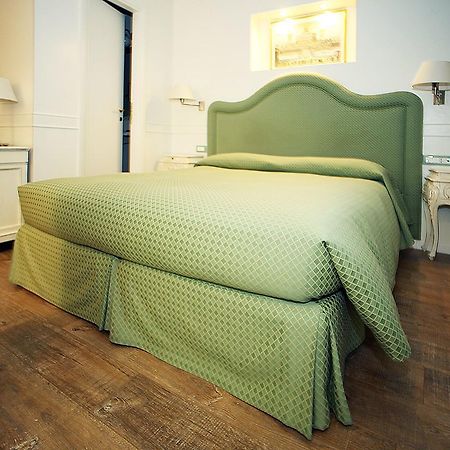 Residenza Ponte Sant'Angelo Hotel Roma Ngoại thất bức ảnh