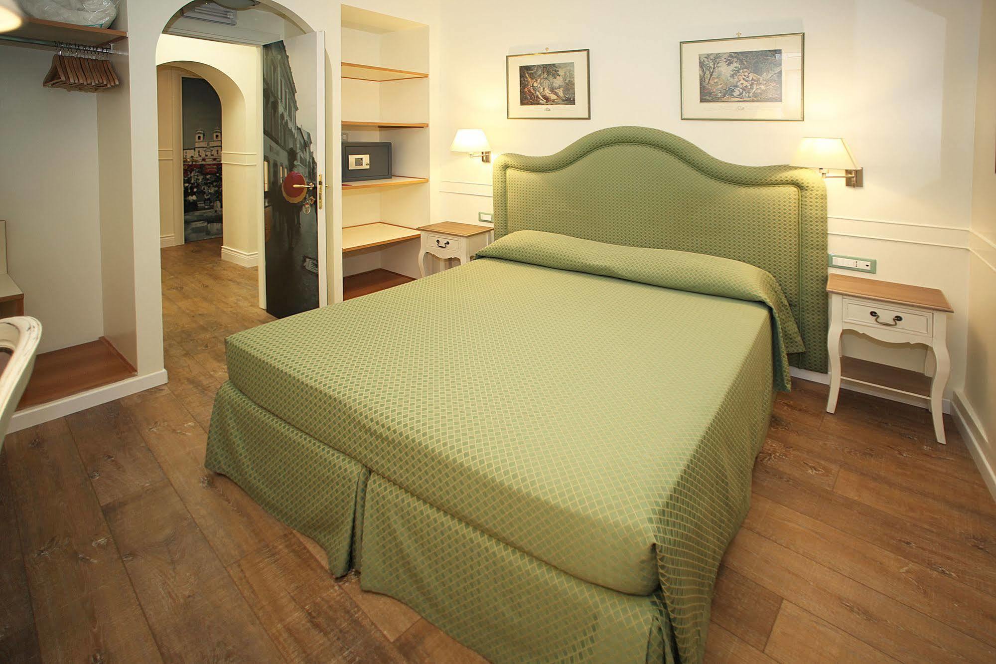 Residenza Ponte Sant'Angelo Hotel Roma Ngoại thất bức ảnh