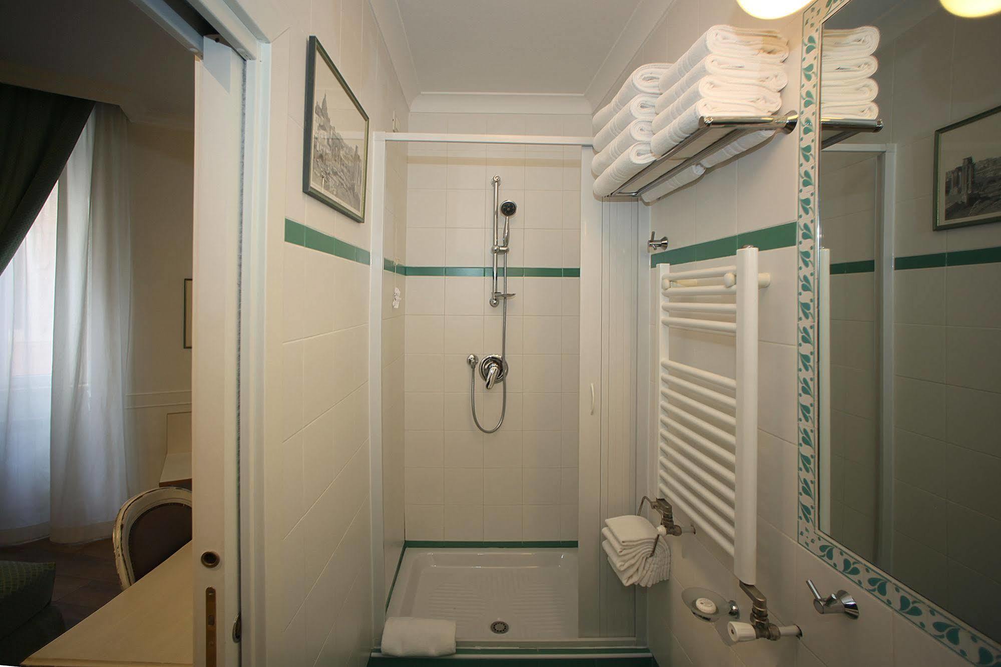 Residenza Ponte Sant'Angelo Hotel Roma Ngoại thất bức ảnh